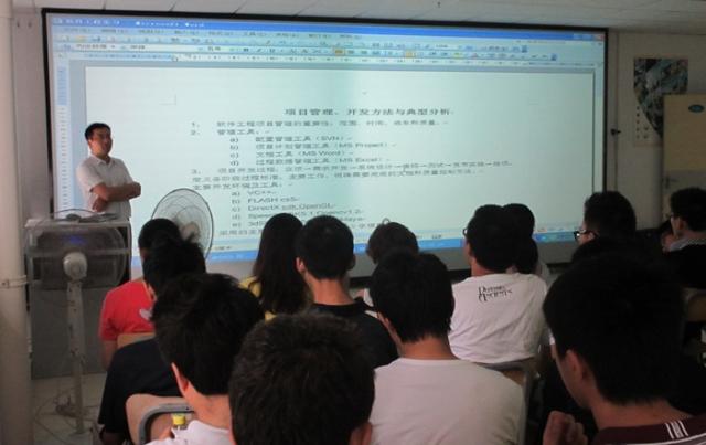 欢迎光临888集团网站顺利开展小学期认知实习-金诺数码
